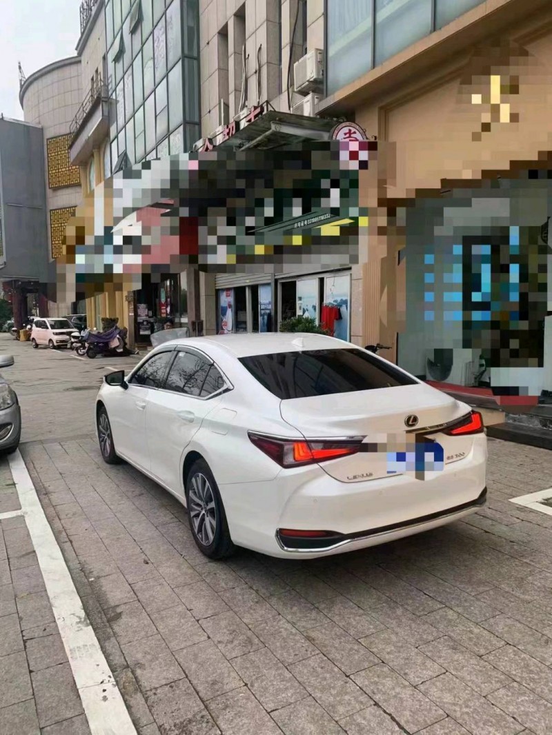 嘉兴21年雷克萨斯ES5