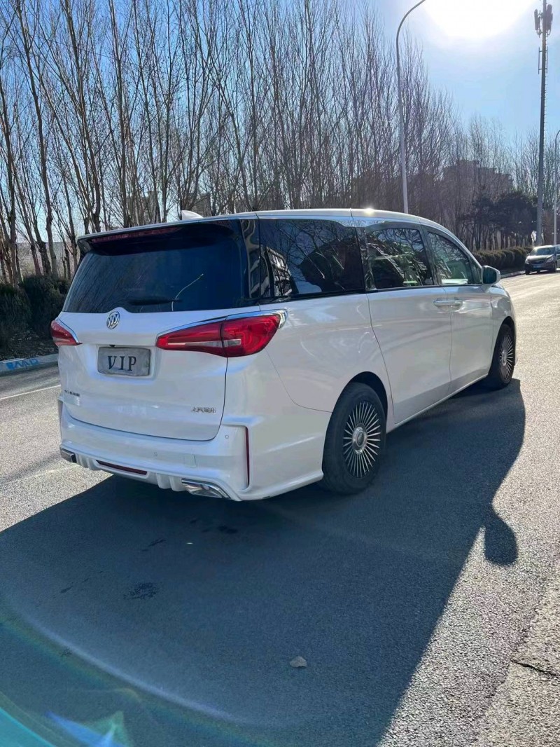 沈阳17年别克GL89