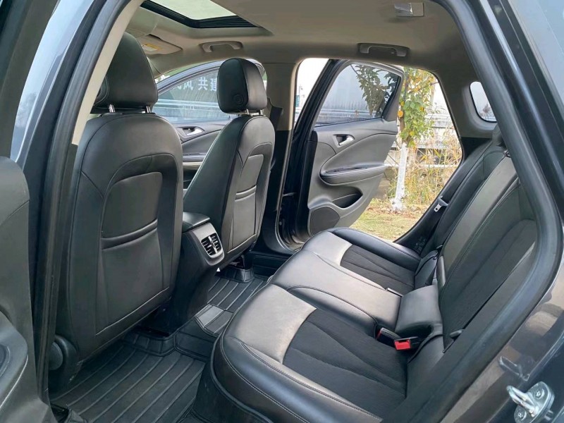 徐州15年别克威朗3