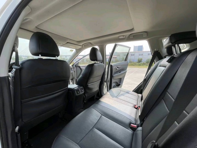 北京16年日产奇骏4