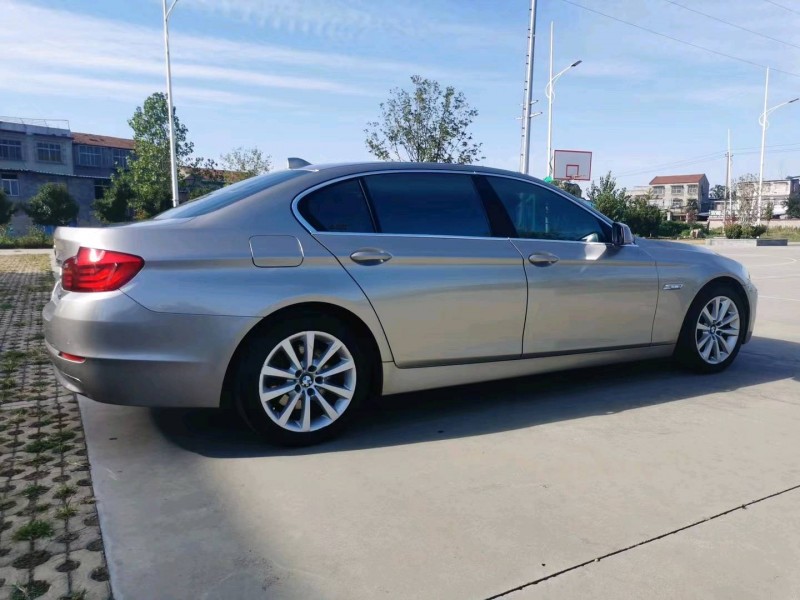 北京12年宝马5系7