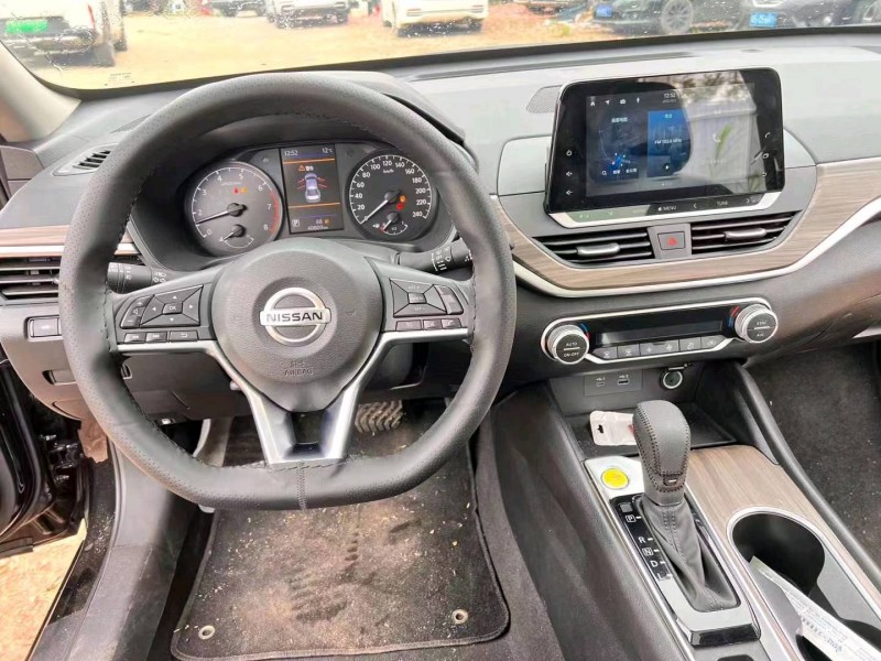 佛山21年日产天籁5