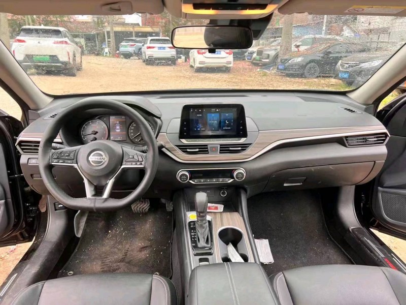 佛山21年日产天籁7