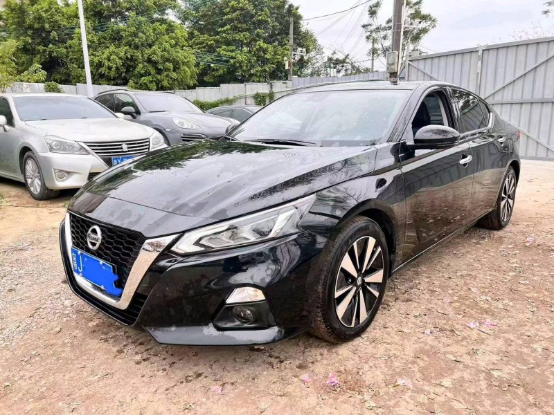 佛山21年日产天籁8