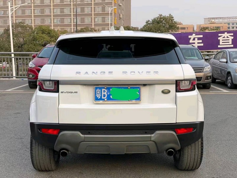 广州17年路虎极光9