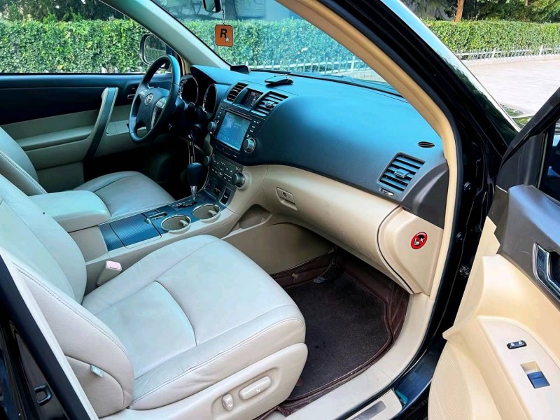 潍坊11年丰田汉兰达4