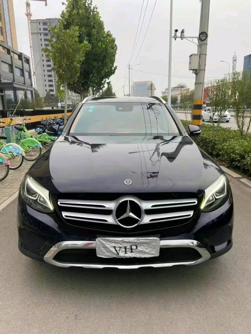 青岛16年奔驰GLC1