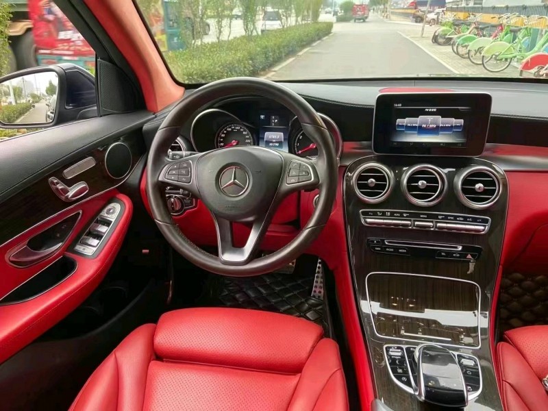 青岛16年奔驰GLC4