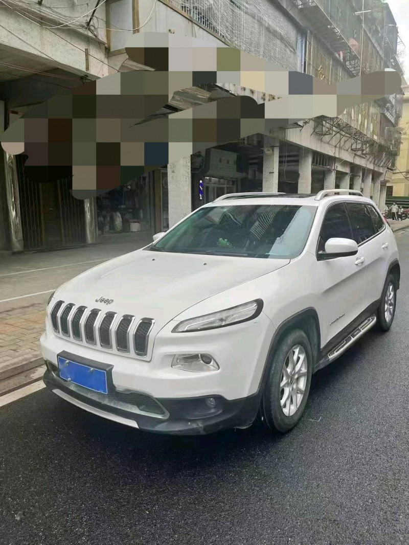 广州18年Jeep自由光2