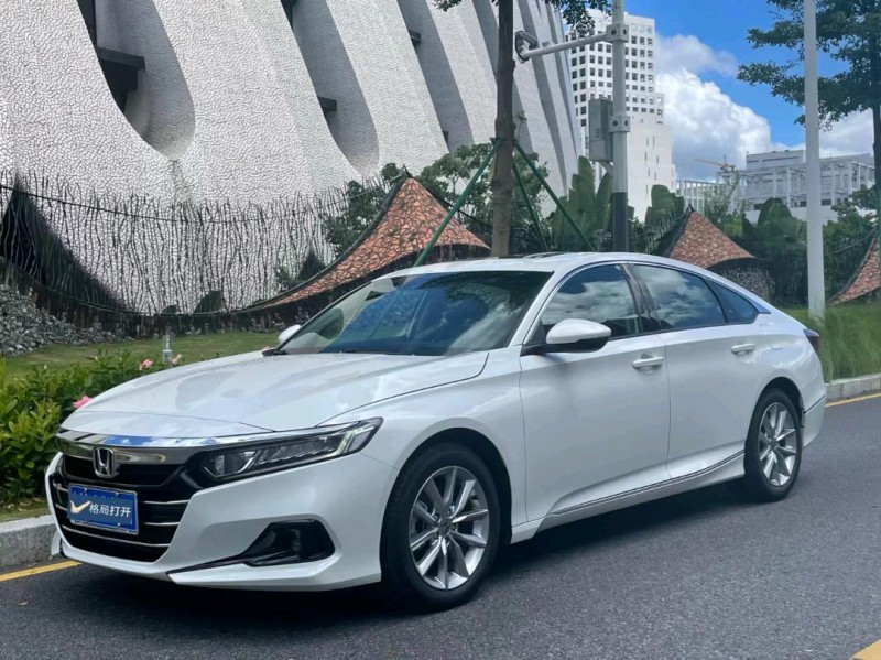 重庆20年本田雅阁2