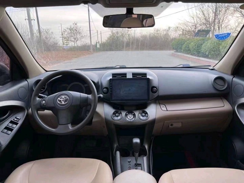 青岛13年丰田RAV4荣放4