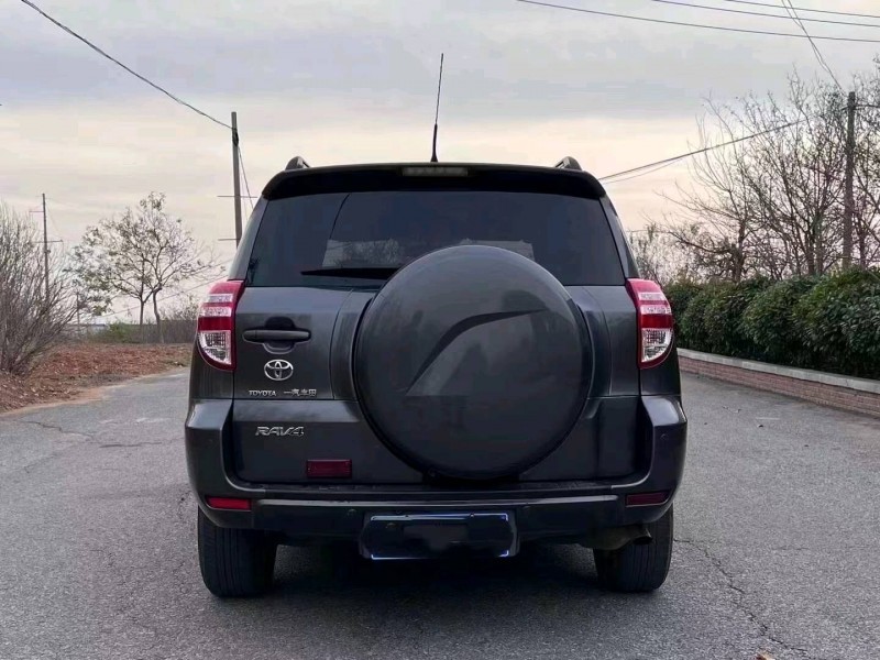 青岛13年丰田RAV4荣放6
