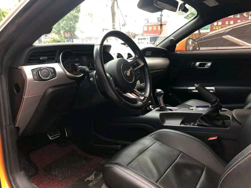 广州19年福特野马5