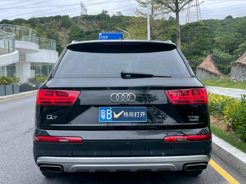 广州17年奥迪Q79