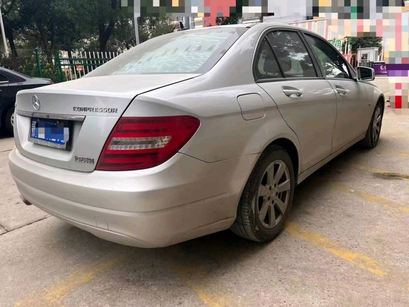 宜昌13年奔驰C3