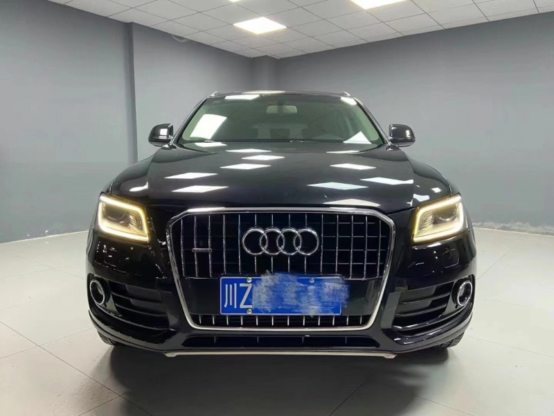 成都14年奥迪Q58