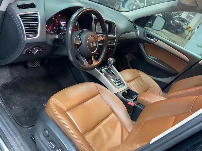 成都14年奥迪Q52