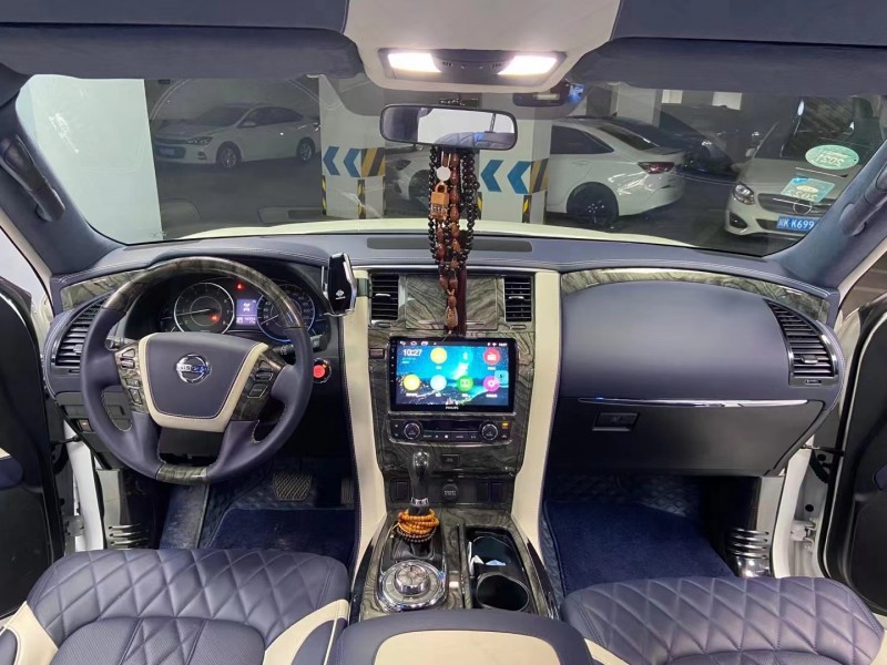 成都20年日产途乐4