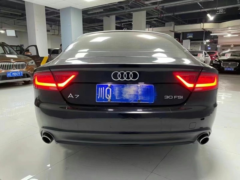 成都13年奥迪A7L4