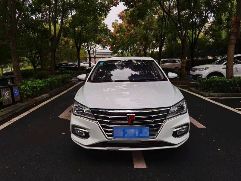 嘉興19年榮威i58