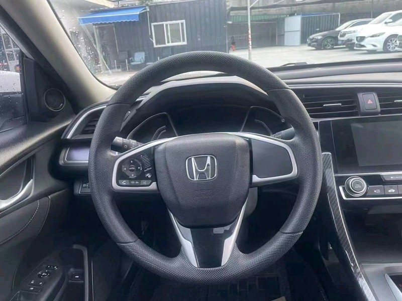 宜昌17年本田思域8