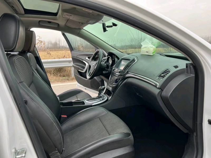 徐州16年别克君威5