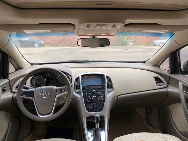 邯郸13年别克英朗GT2