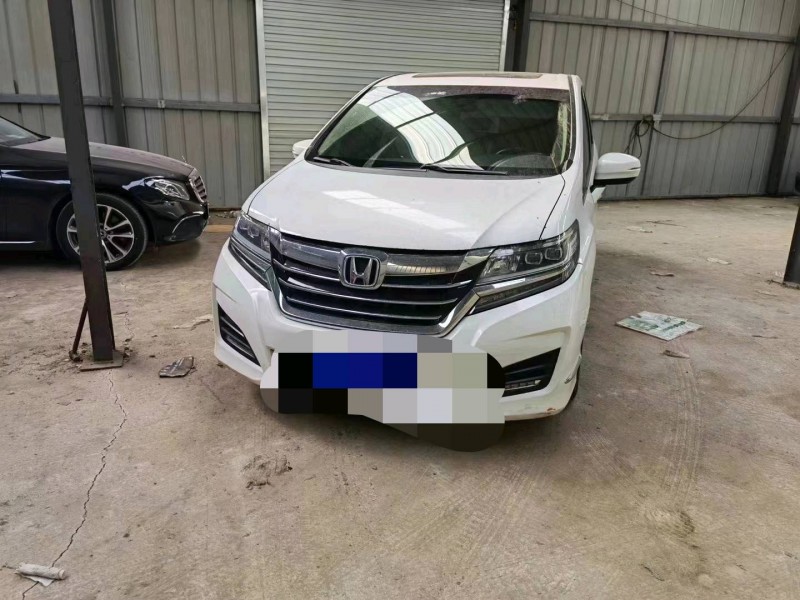 邢台17年本田艾力绅1