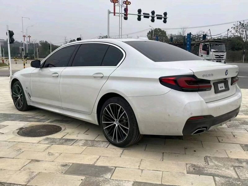 宜昌22年宝马5系4
