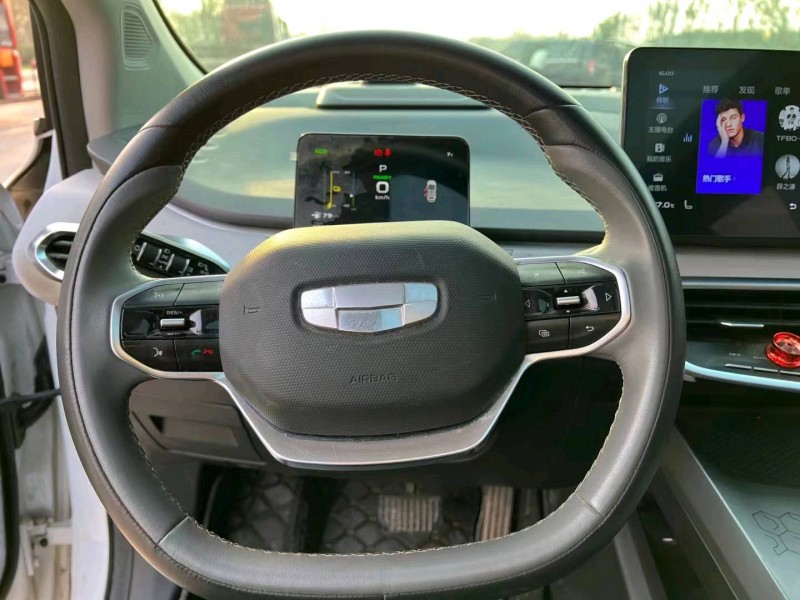 济南20年吉利几何4