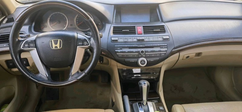 邯郸13年本田雅阁6