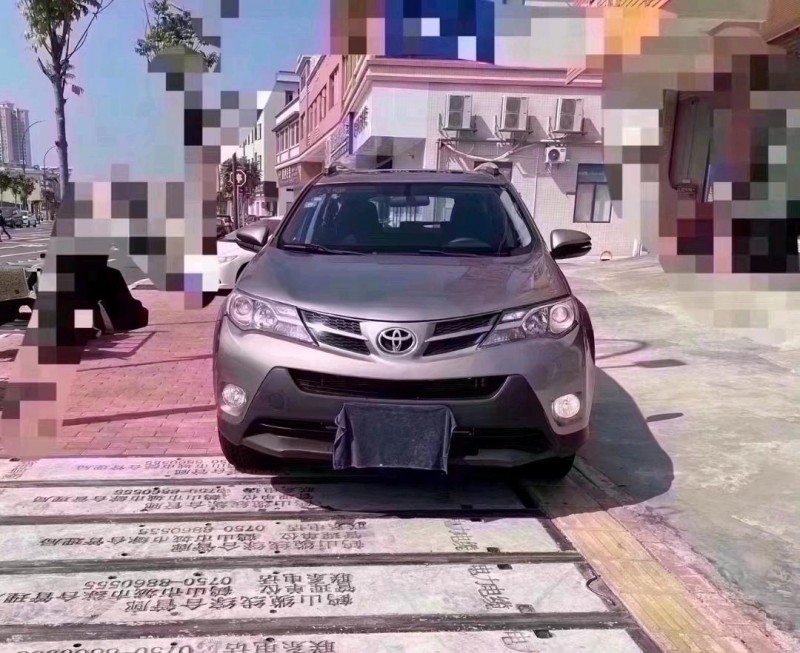珠海16年豐田RAV4榮放1