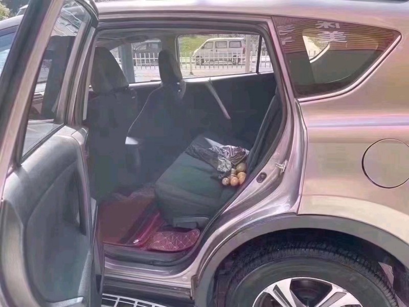 珠海16年丰田RAV4荣放5