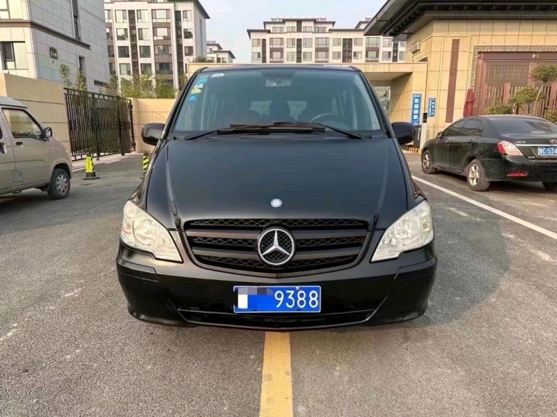 枣庄13年奔驰威霆8