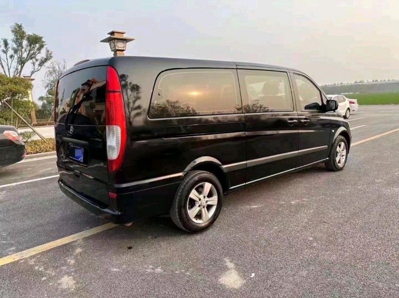 枣庄13年奔驰威霆1