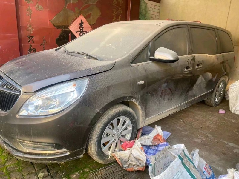 邯郸17年别克GL83