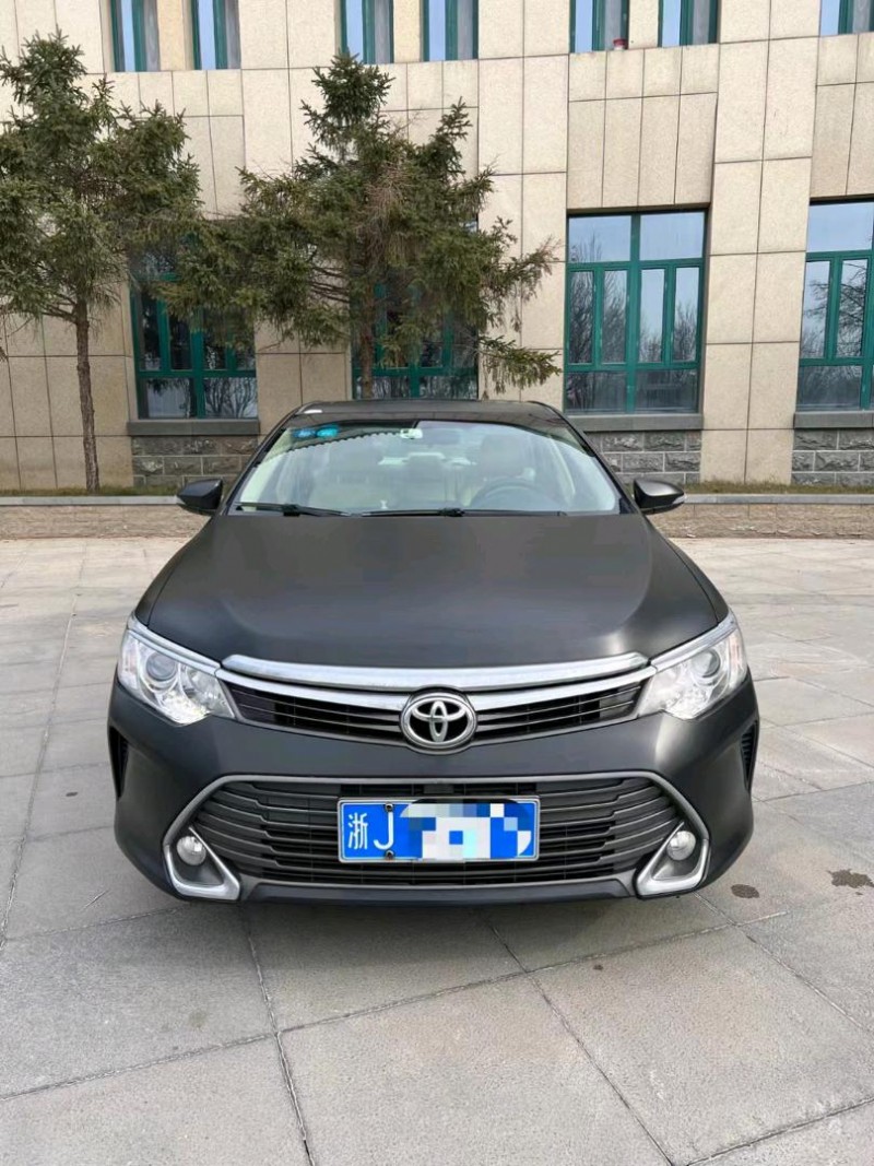 北京15年丰田凯美瑞1
