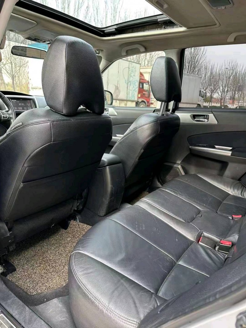 北京12年斯巴鲁森林人4