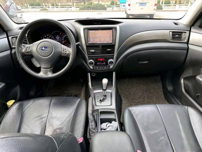 北京12年斯巴鲁森林人9