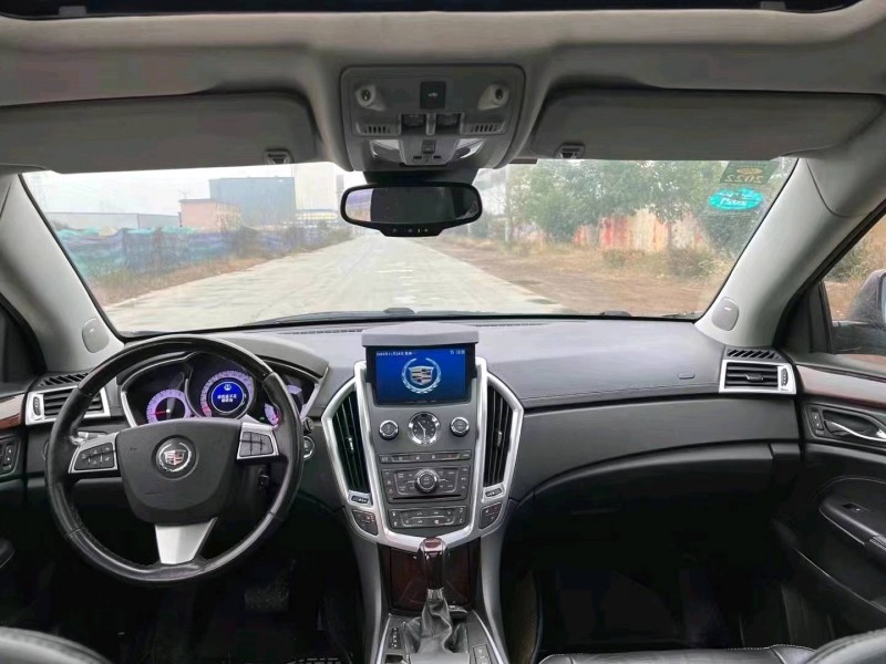 北京12年凯迪拉克SRX8