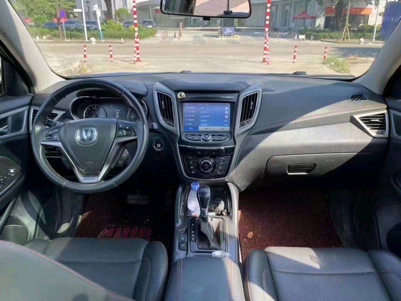 珠海17年长安汽车CS8