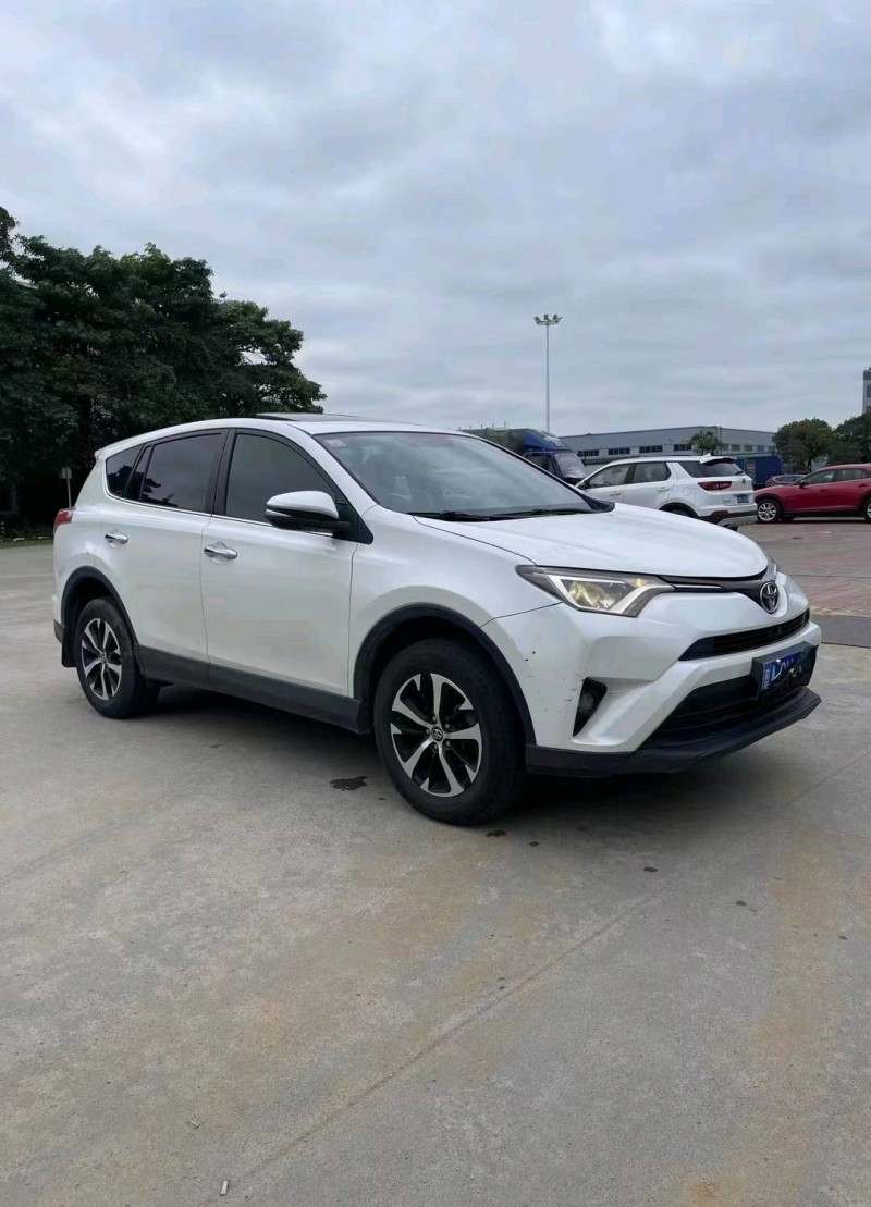 珠海18年丰田RAV4荣放3
