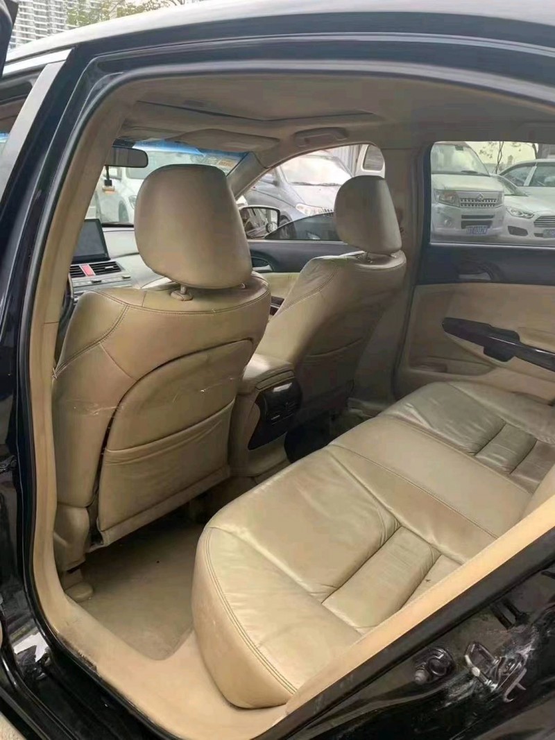 珠海10年本田雅阁3