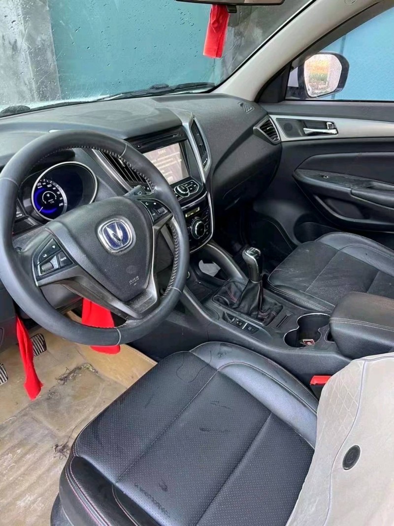 枣庄16年长安汽车CS8