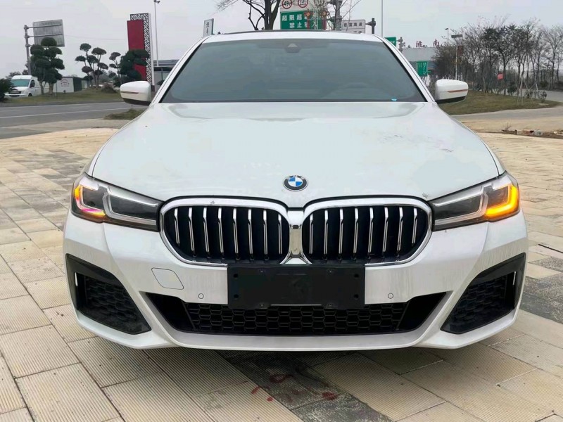 宜昌22年宝马5系8