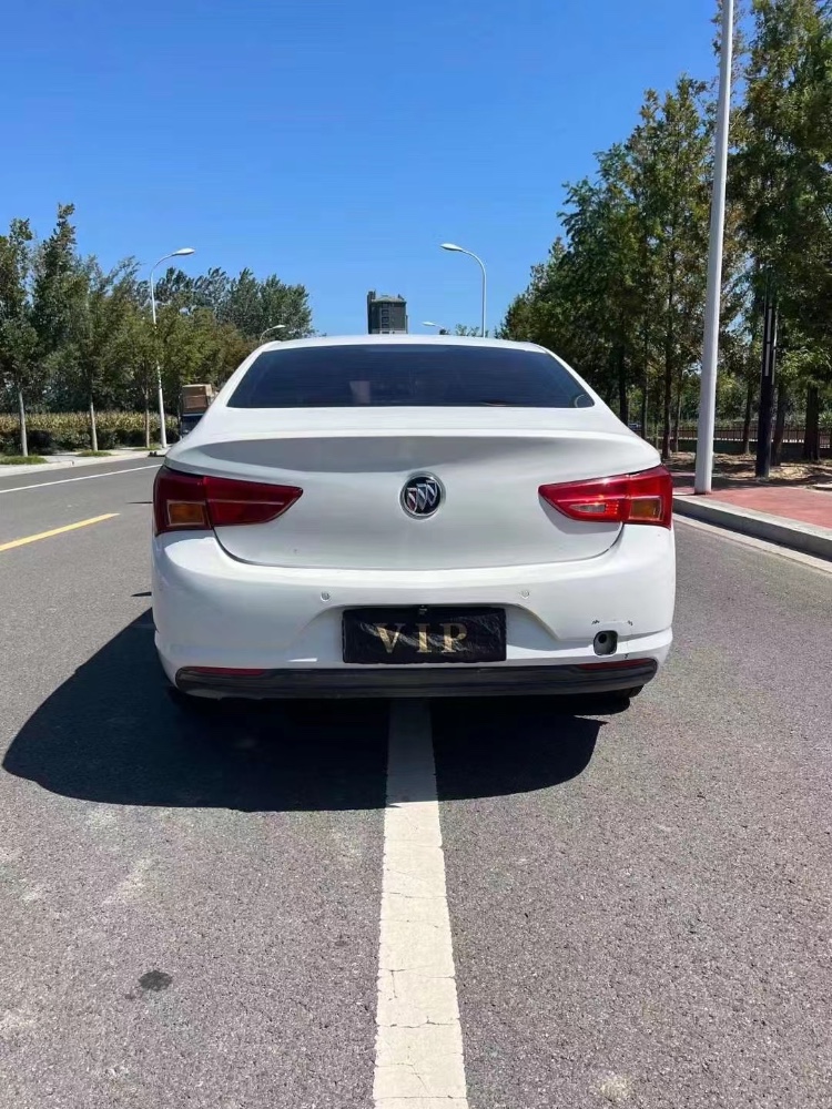 徐州17年别克威朗5