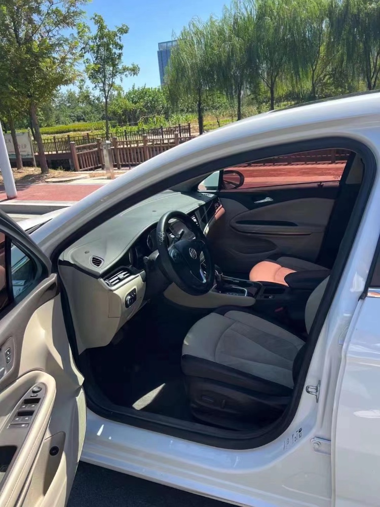 徐州17年别克威朗7