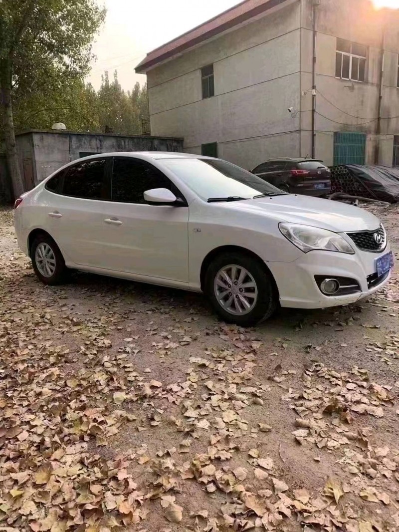东营16年现代悦动2