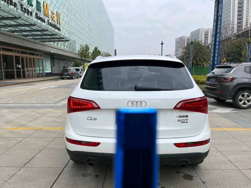 宜昌12年奥迪Q58