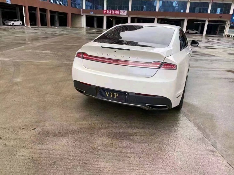 安順14年林肯MKZ9